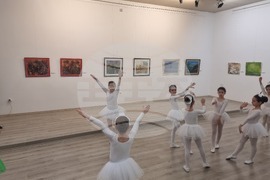 Плевен - коледна изложба - Група на плевенските художници