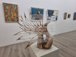 Плевен - коледна изложба - Група на плевенските художници