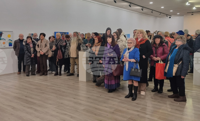 Плевен - коледна изложба - Група на плевенските художници