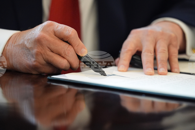 Ройтерс: Администрацията на Тръмп връща във Вашингтон близо 30 посланици и други висши дипломати