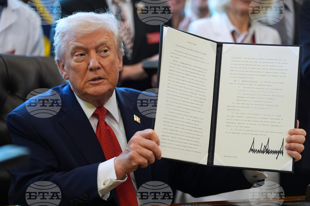 Тръмп подписа указ за прекласифициране на марихуаната като по-малко опасно вещесто