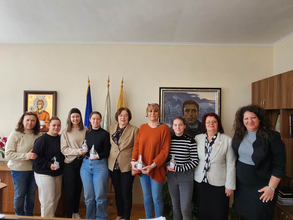 Община Троян: Посещение на френски ученици в община Троян