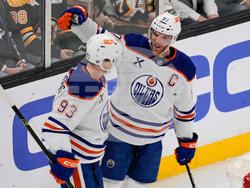 Oilers Bruins Hockey