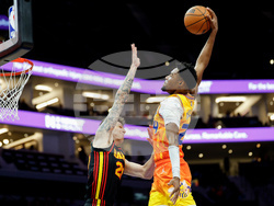 Hawks Hornets Basketball