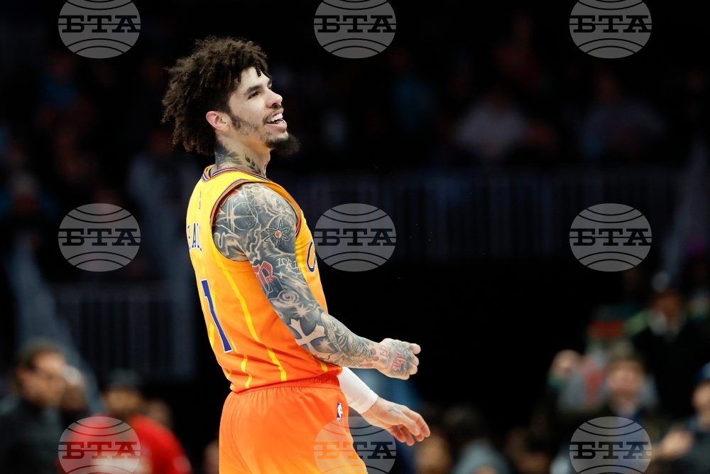 Hawks Hornets Basketball