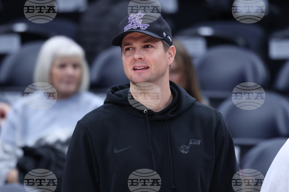 Lakers Jazz Basketball