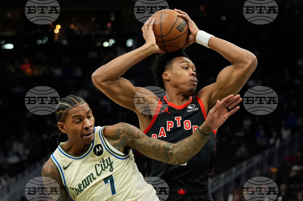 Raptors Bucks Basketball