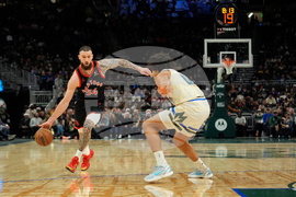 Raptors Bucks Basketball