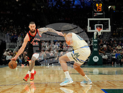 Raptors Bucks Basketball