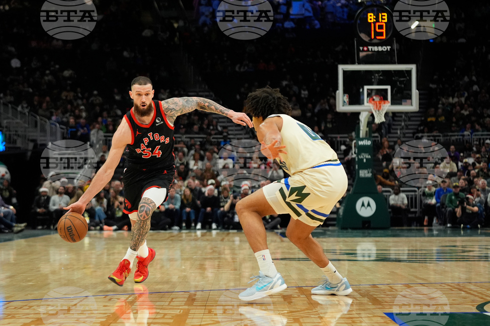 Raptors Bucks Basketball