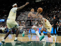 Raptors Bucks Basketball