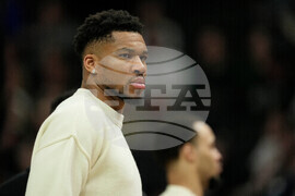 Raptors Bucks Basketball