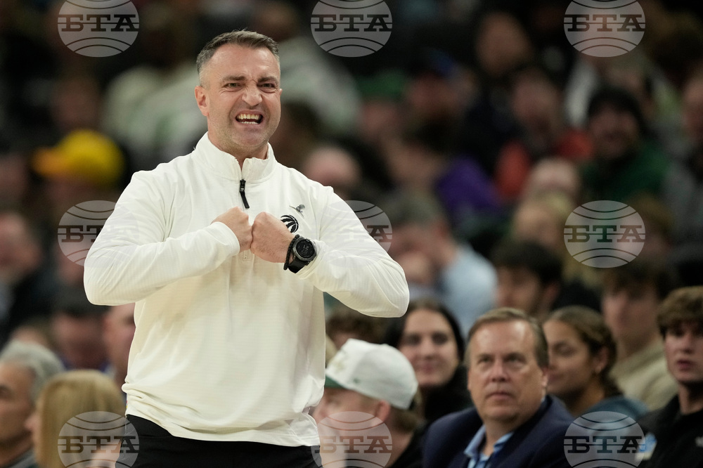 Raptors Bucks Basketball