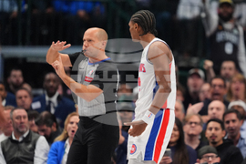 Pistons Mavericks Basketball