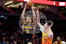 Hawks Hornets Basketball