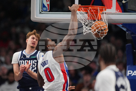 Pistons Mavericks Basketball