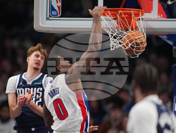 Pistons Mavericks Basketball