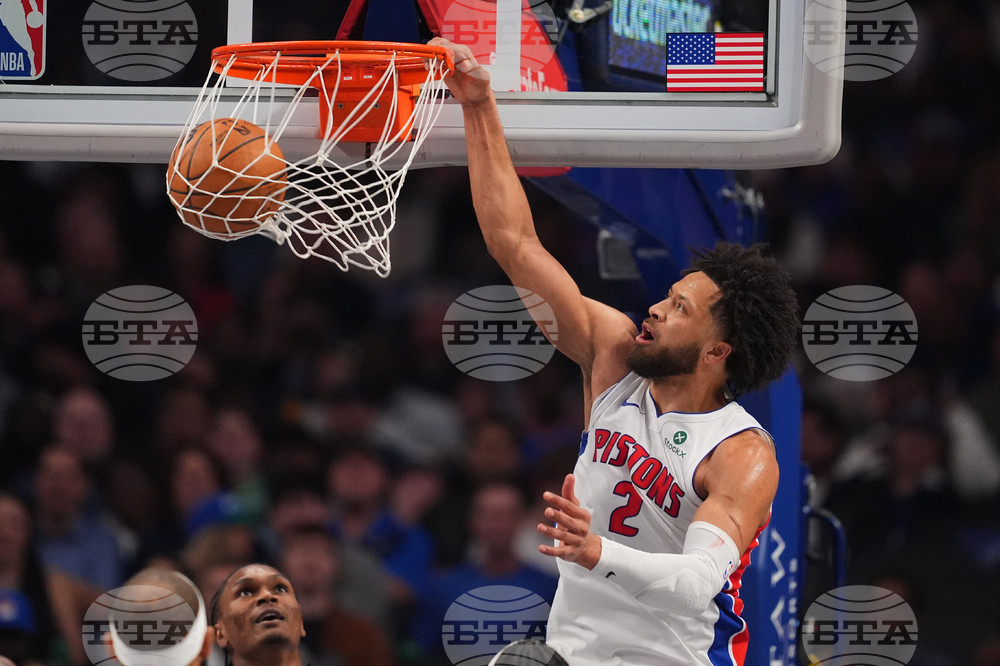 Pistons Mavericks Basketball