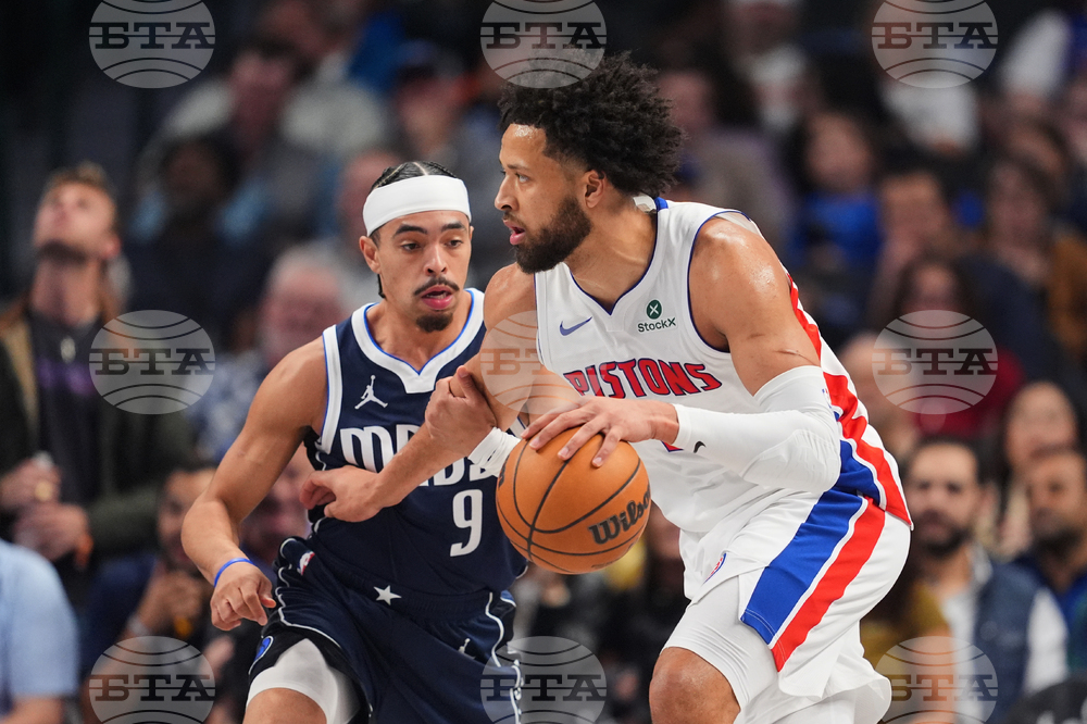 Pistons Mavericks Basketball