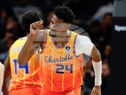 Hawks Hornets Basketball