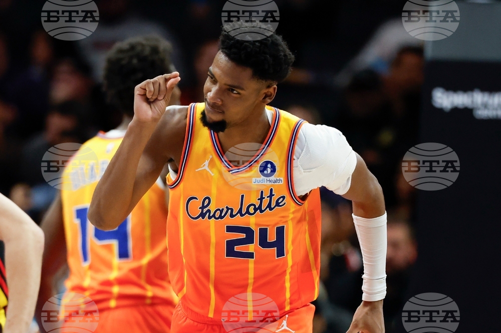 Hawks Hornets Basketball