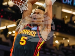 Hawks Hornets Basketball