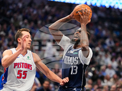 Pistons Mavericks Basketball