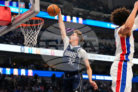 Pistons Mavericks Basketball