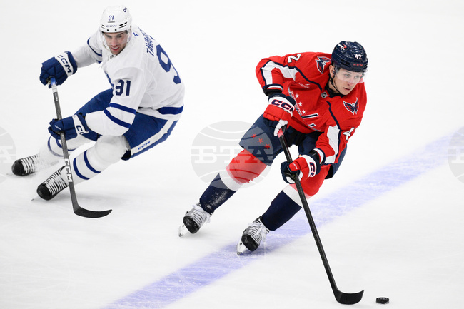 Вашингтон постигна чиста победа над Торонто, гостите не вкараха за първи път от 71 поредни мача в НХЛ