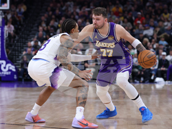 Lakers Jazz Basketball