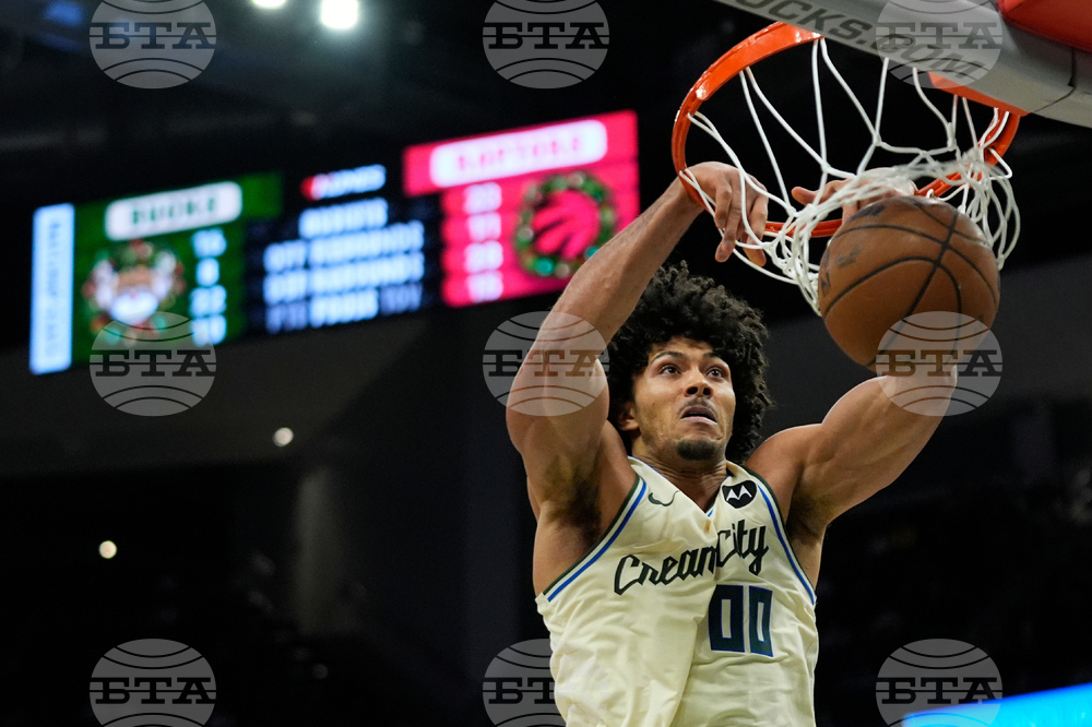 Raptors Bucks Basketball