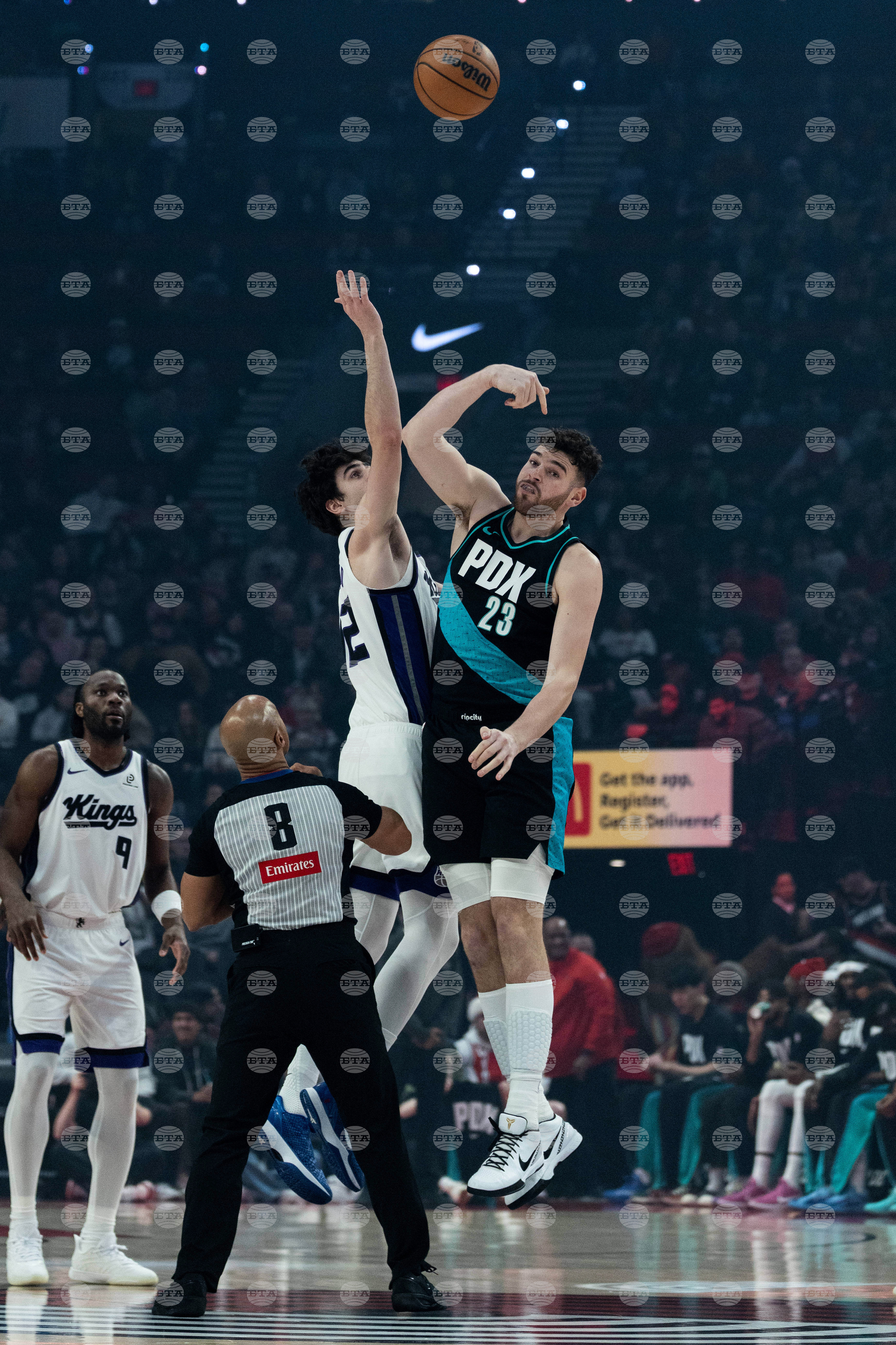 Kings Trail Blazers Basketball