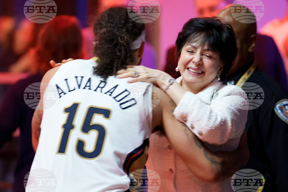 Rockets Pelicans Basketball