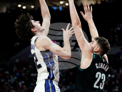 Kings Trail Blazers Basketball