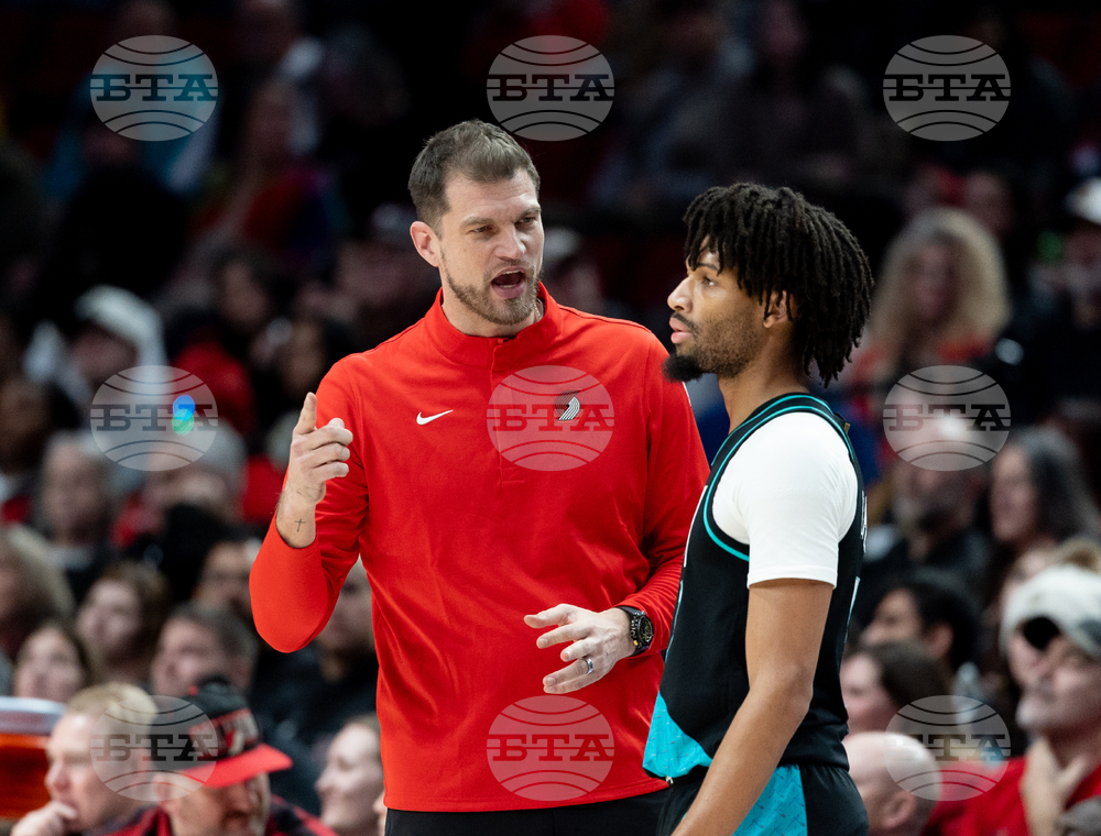 Kings Trail Blazers Basketball