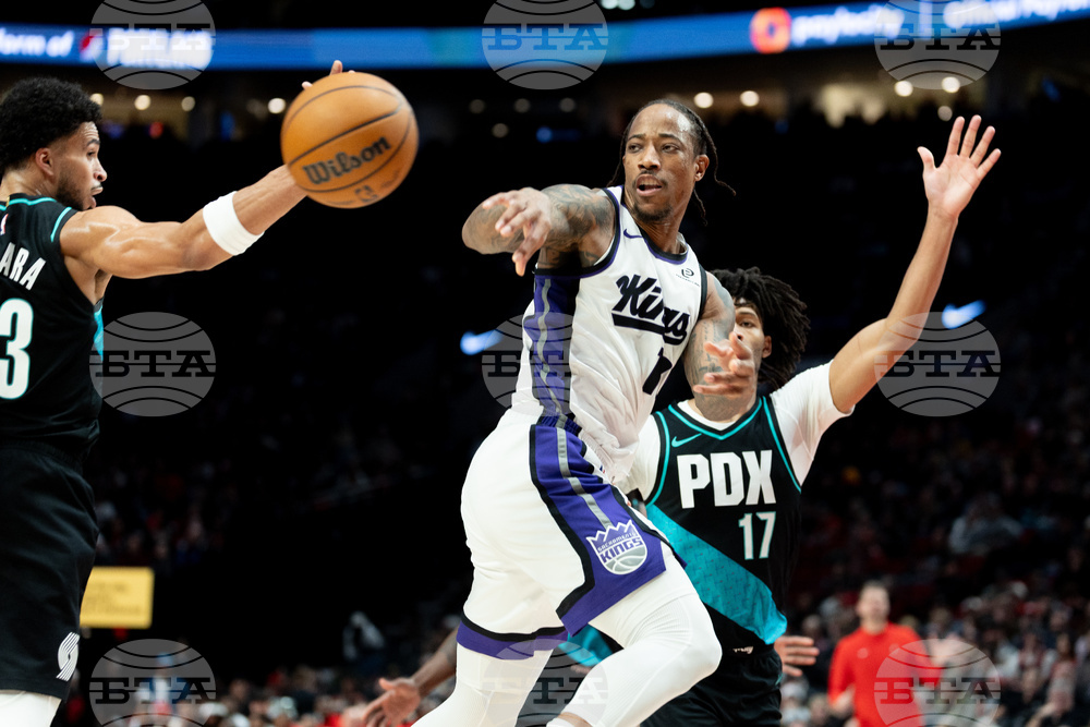 Kings Trail Blazers Basketball