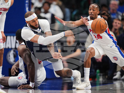 Pistons Mavericks Basketball