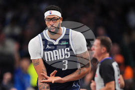 Pistons Mavericks Basketball