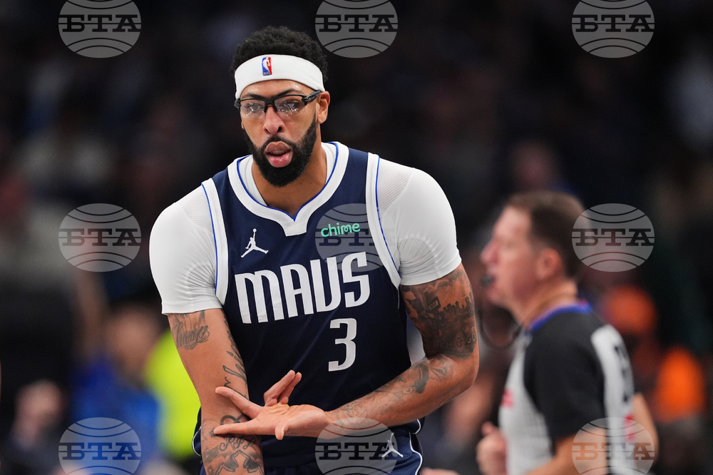 Pistons Mavericks Basketball