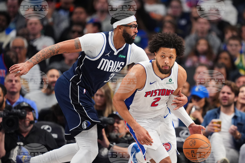 Pistons Mavericks Basketball