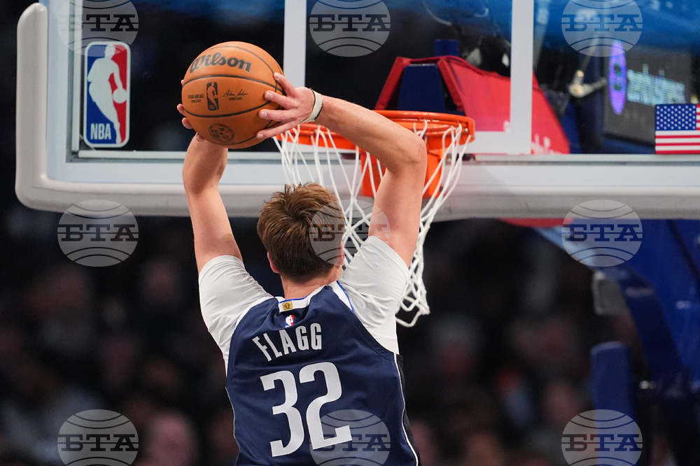 Pistons Mavericks Basketball