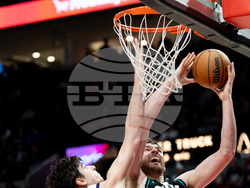 Kings Trail Blazers Basketball