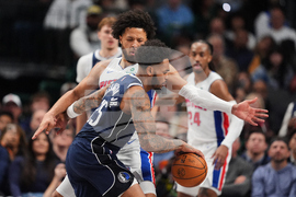 Pistons Mavericks Basketball