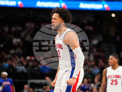 Pistons Mavericks Basketball