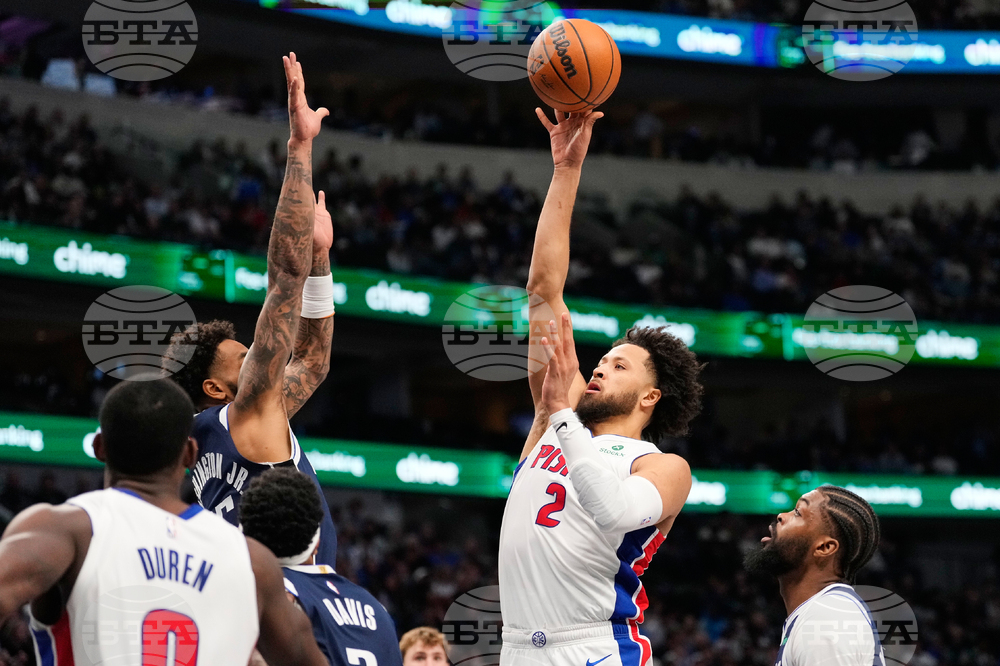 Pistons Mavericks Basketball