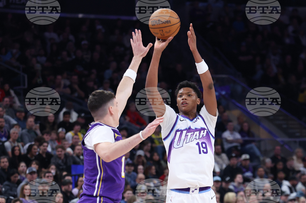 Lakers Jazz Basketball