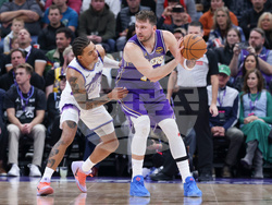 Lakers Jazz Basketball