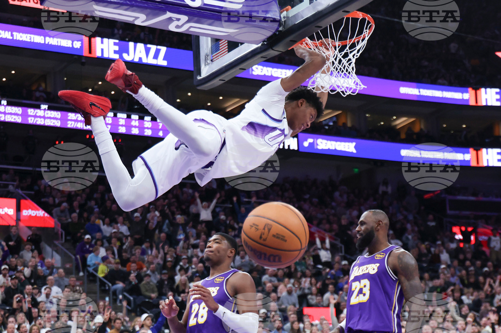 APTOPIX Lakers Jazz Basketball