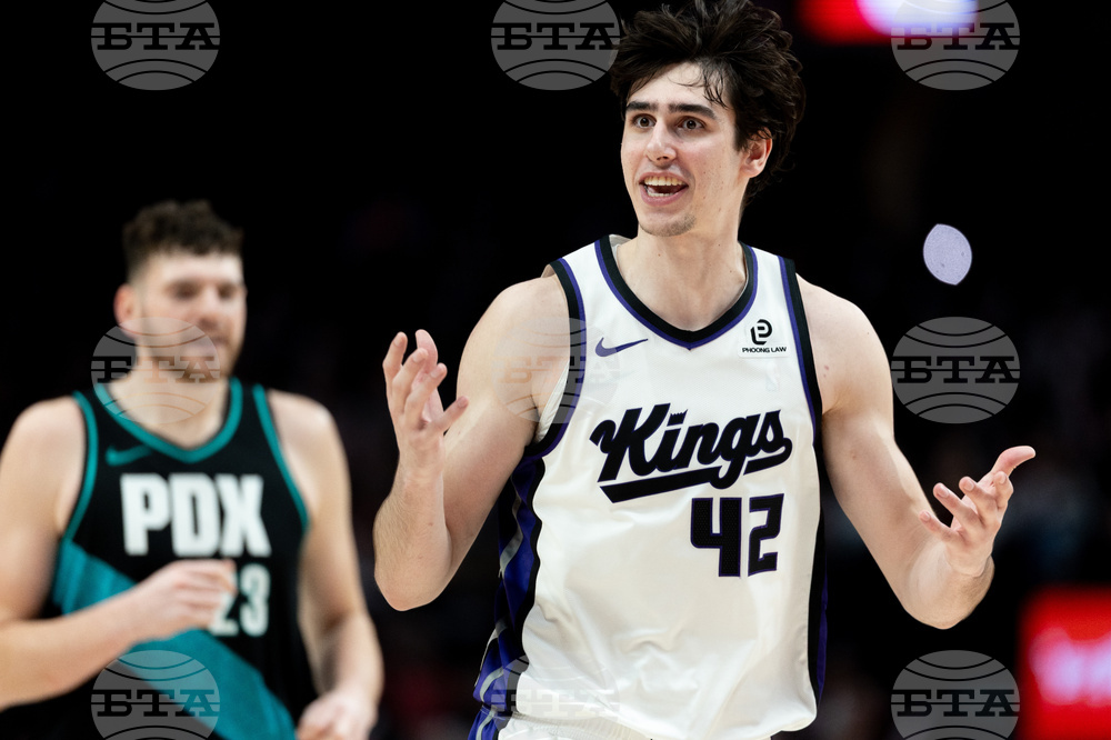 Kings Trail Blazers Basketball