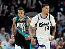 Kings Trail Blazers Basketball